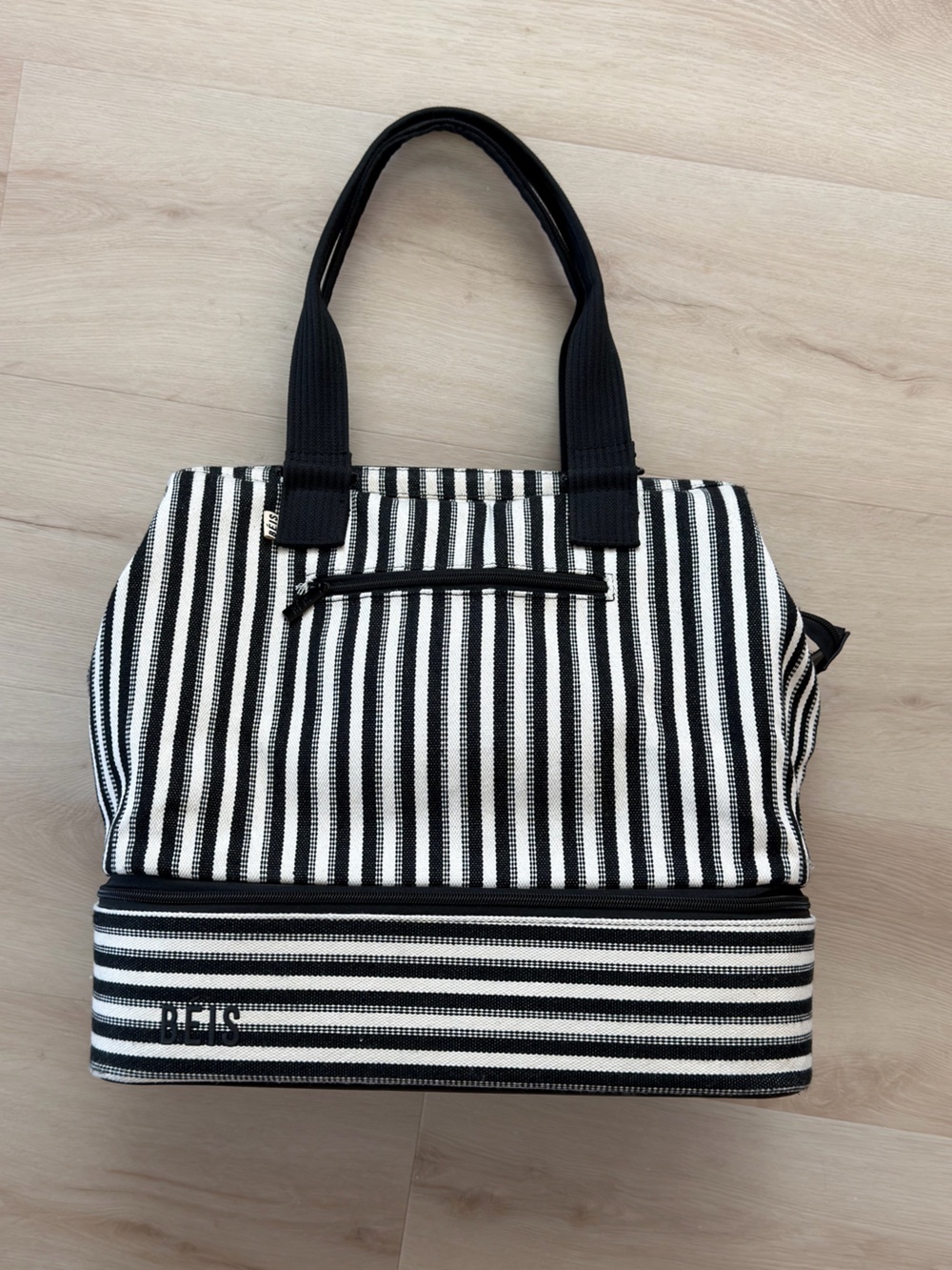 Beis Striped weekender Tote Bag in Black and White